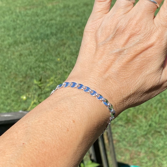 Silver plated link chain bracelet. 6 mm wide; 7.5 inches long. 
Brand new. - Picture 6 of 8